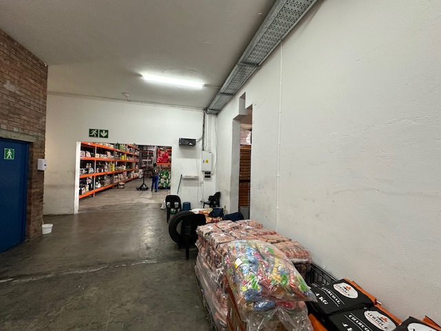 To Let commercial Property for Rent in Maitland Western Cape